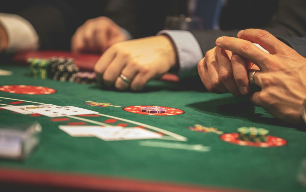 Casino Men poker