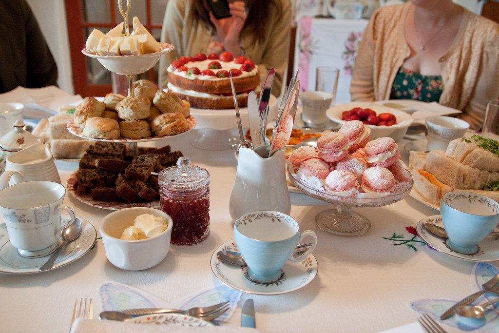  Embracing the quintessentially British tradition of afternoon tea is the perfect way to add warmth to a gloomy, rainy day. In London, you'll find a wealth of delightful options to indulge in this classic pastime.